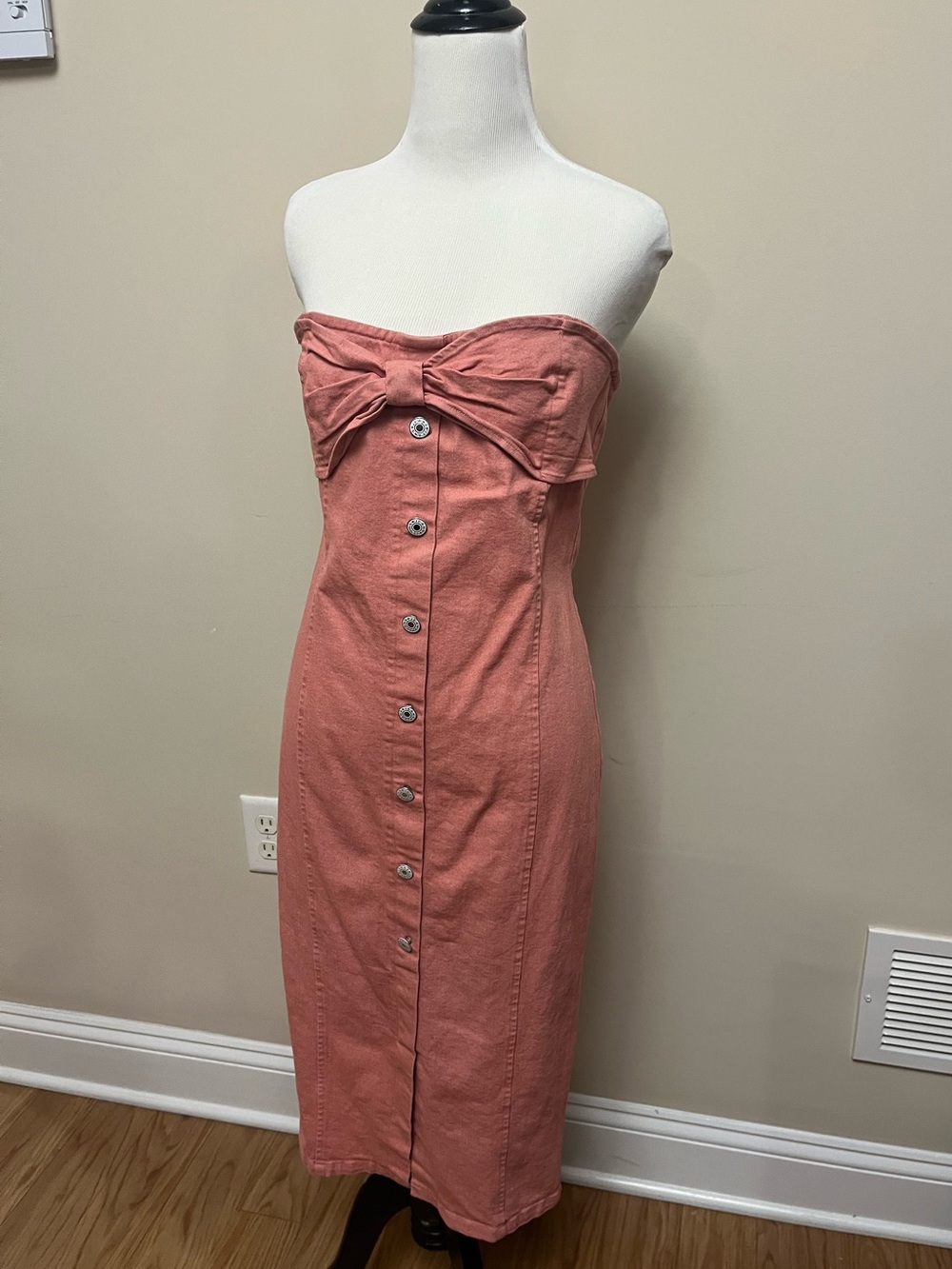 Lumiere Strapless Bow-Front Midi Dress in Dusty Rose